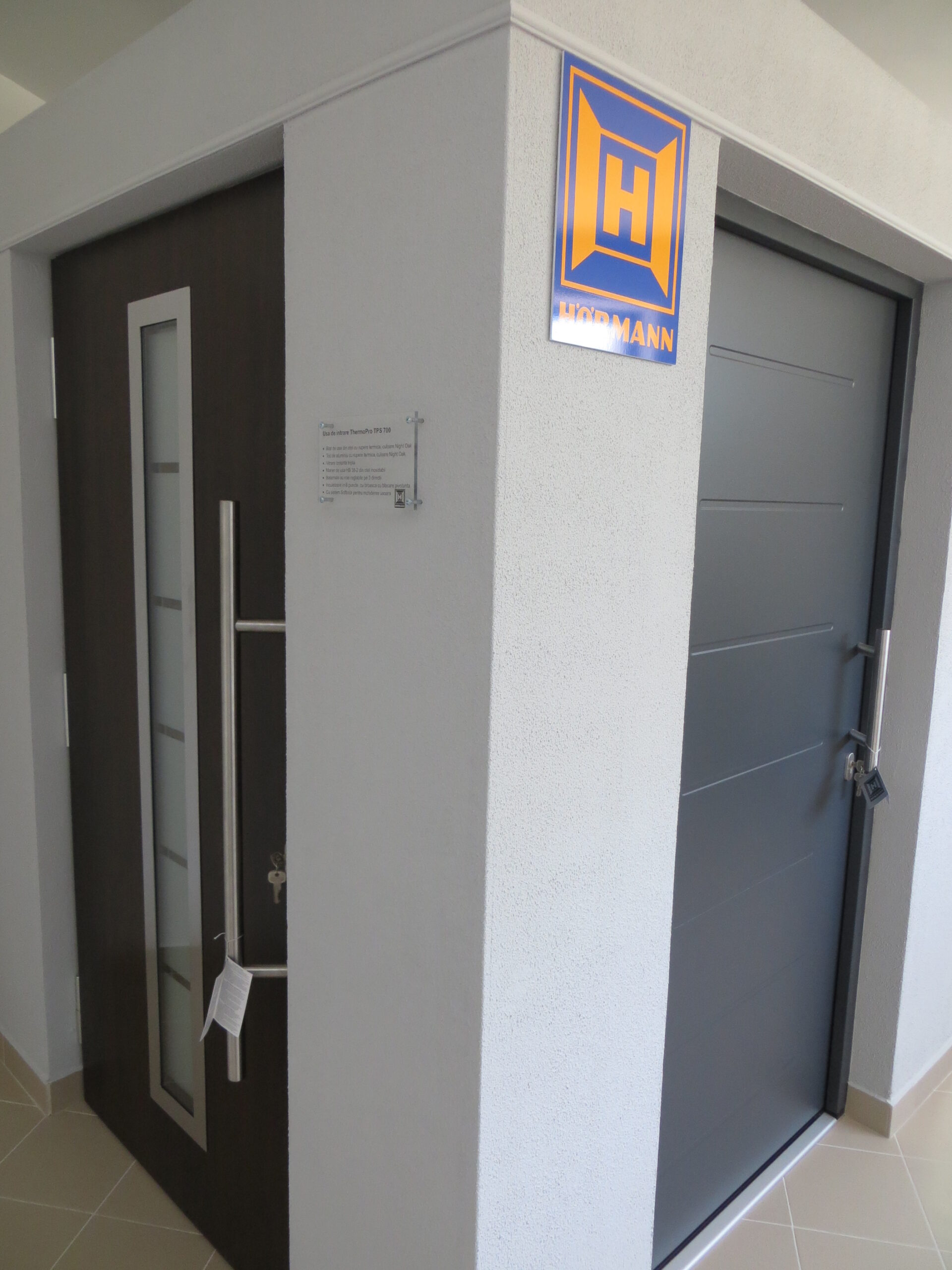 Showroom DataDoors